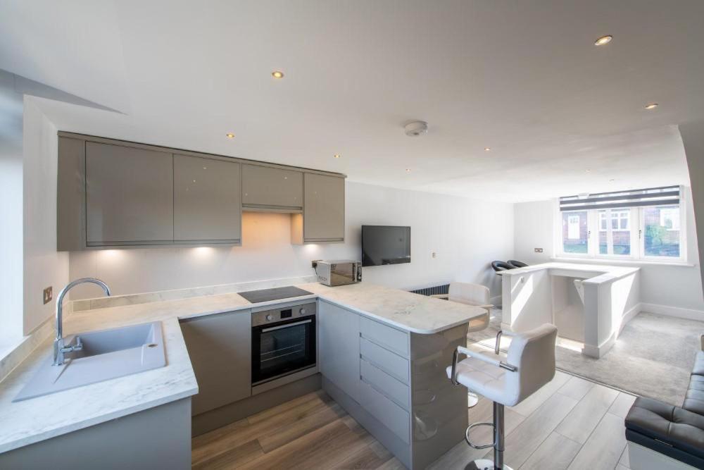 Cosy Beautiful One Bedroom Flat ドーキング エクステリア 写真