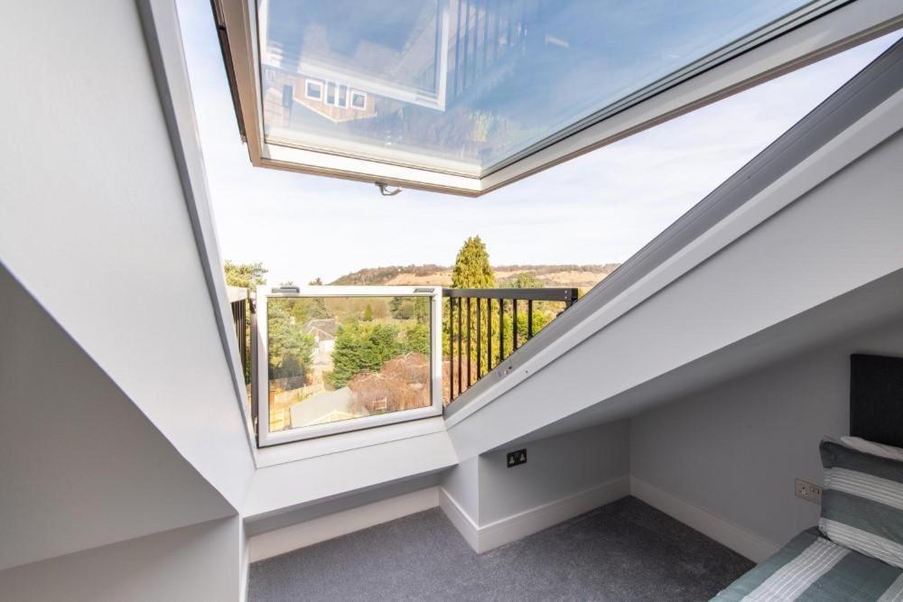 Cosy Beautiful One Bedroom Flat ドーキング エクステリア 写真