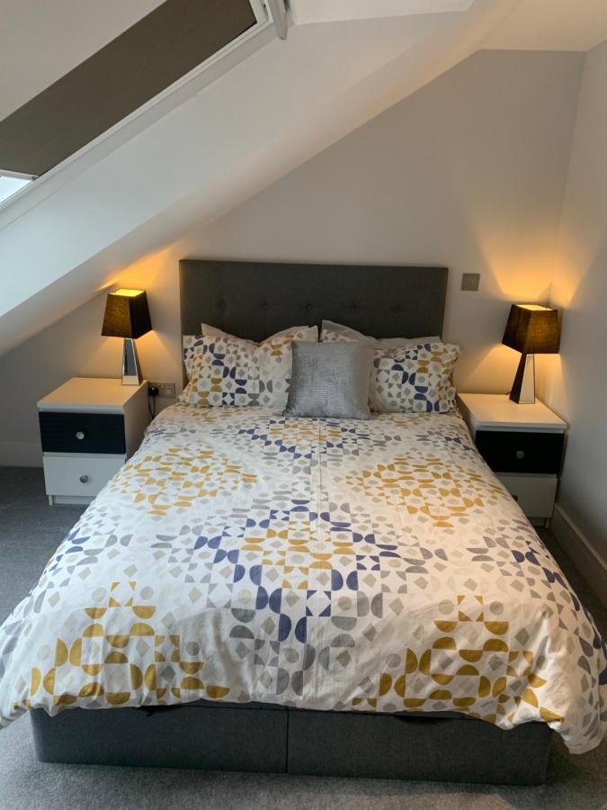 Cosy Beautiful One Bedroom Flat ドーキング エクステリア 写真